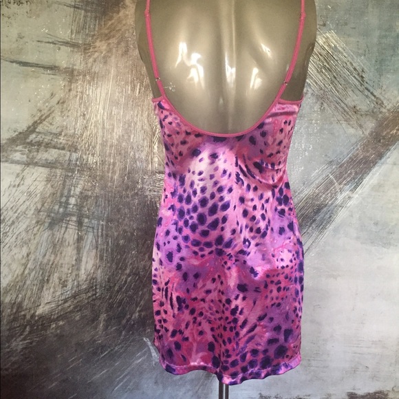 ♥️ Silky and Sexy - Picture 3 of 5